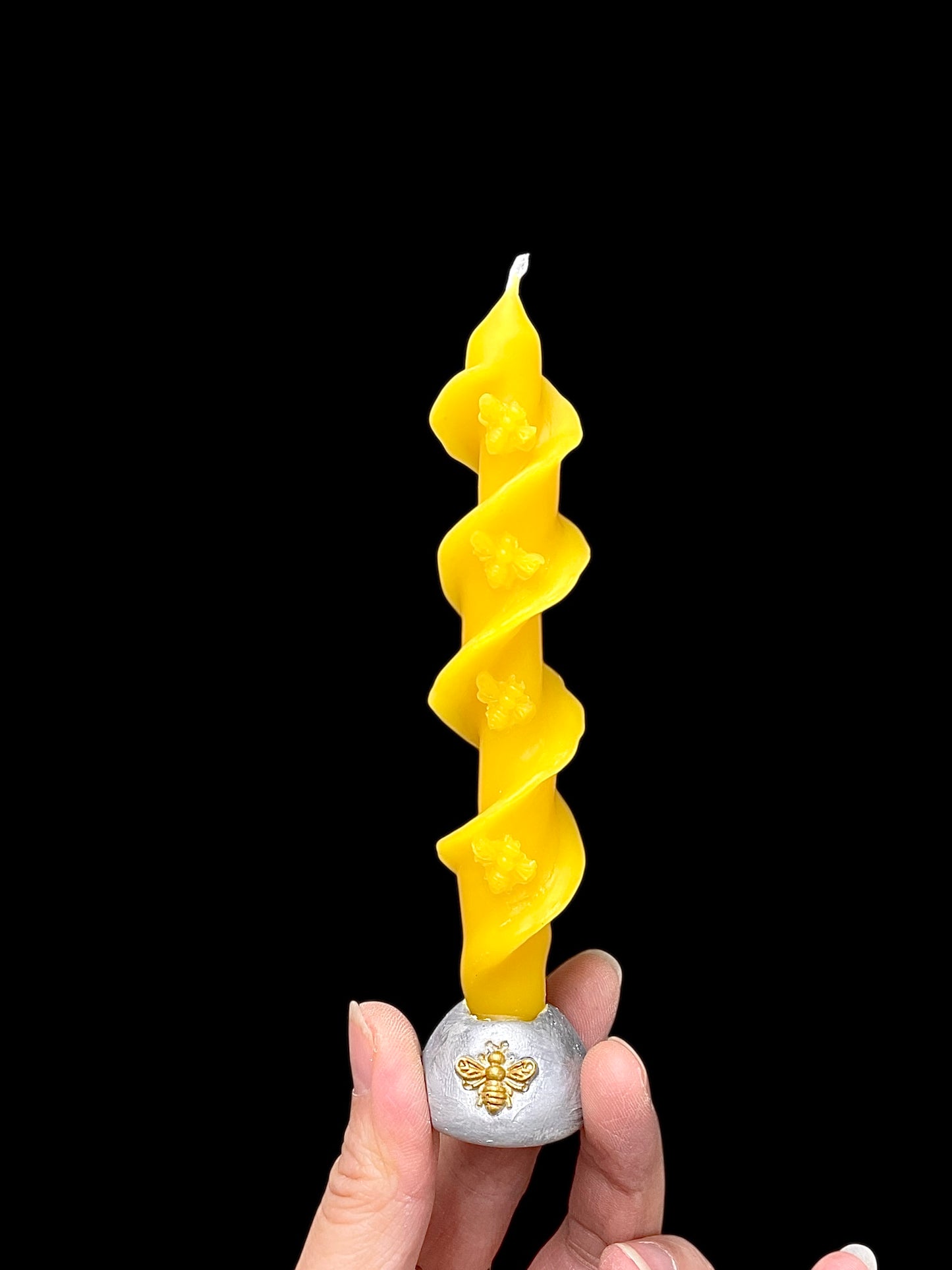 Small spiral taper candles