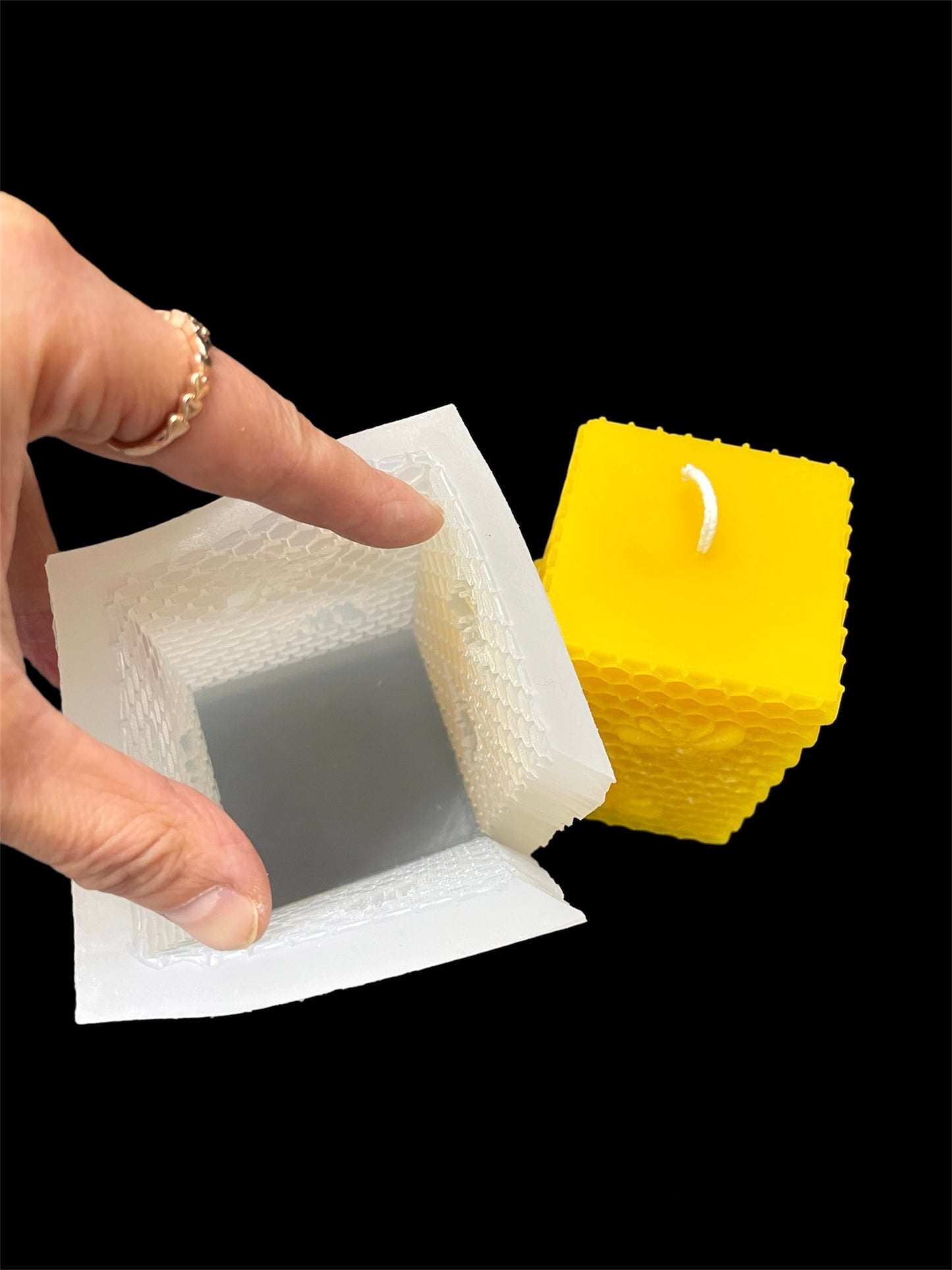 Square pillar honeycomb honeybee mold - 2 1/4” x 3 1/4”
