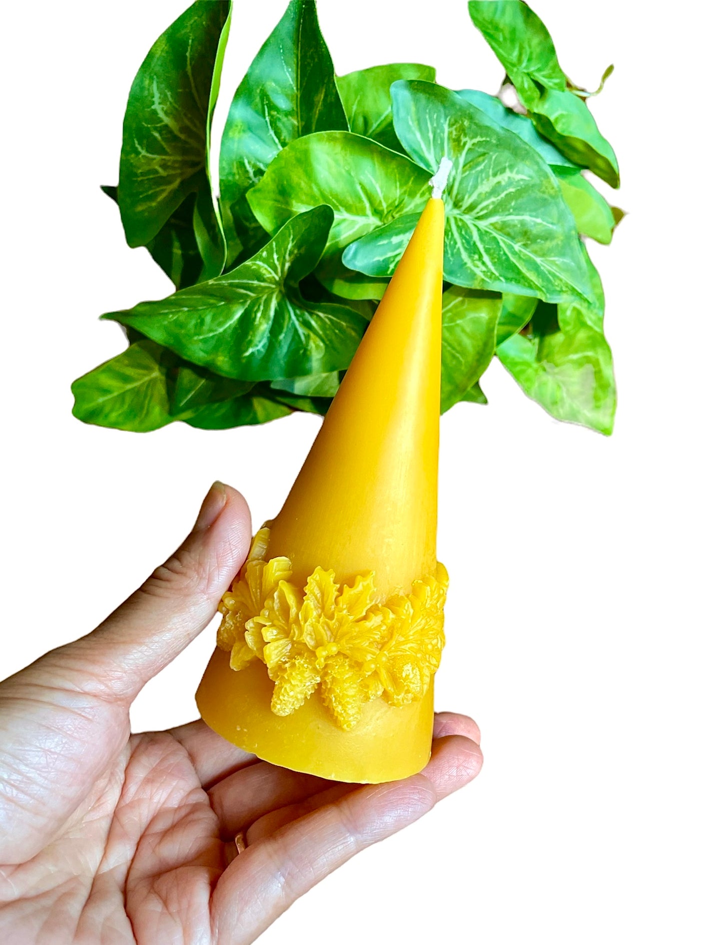 Pure beeswax Christmas wreath candle