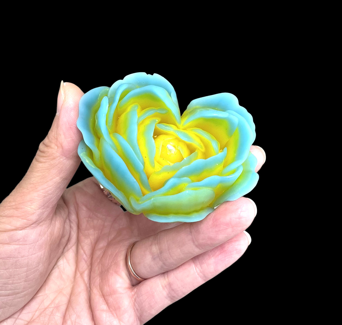 3D heart shaped rose flower mold 3”