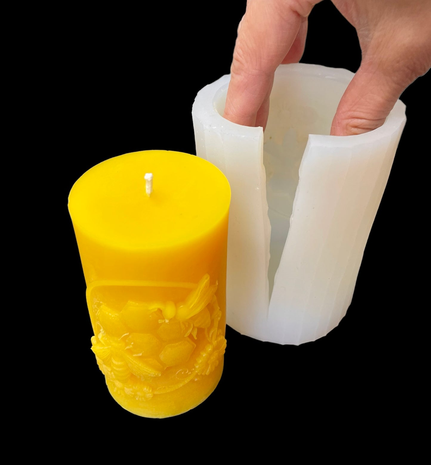 Silicone queen bee honeybee pillar candle mold