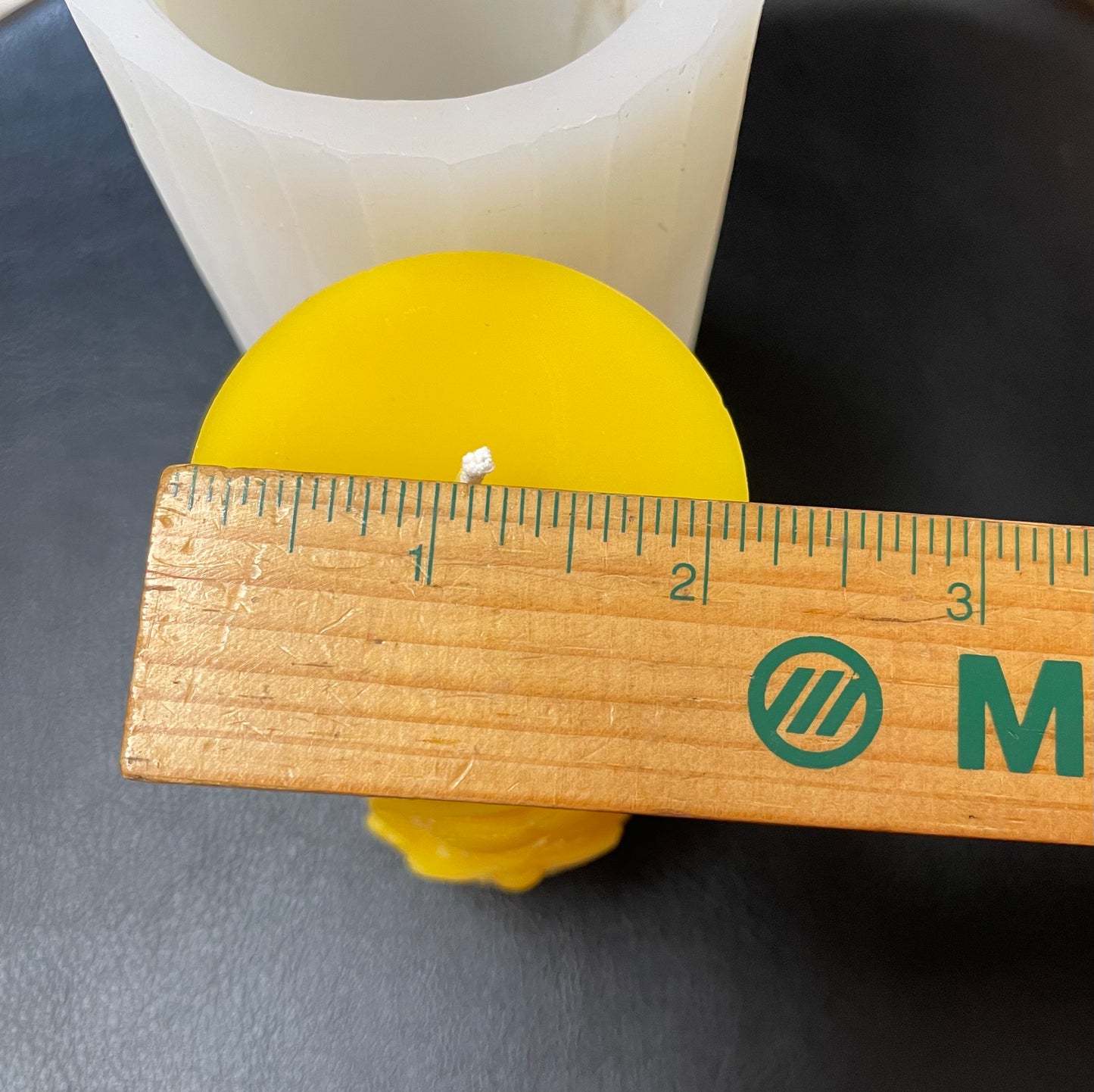 Silicone queen bee honeybee pillar candle mold