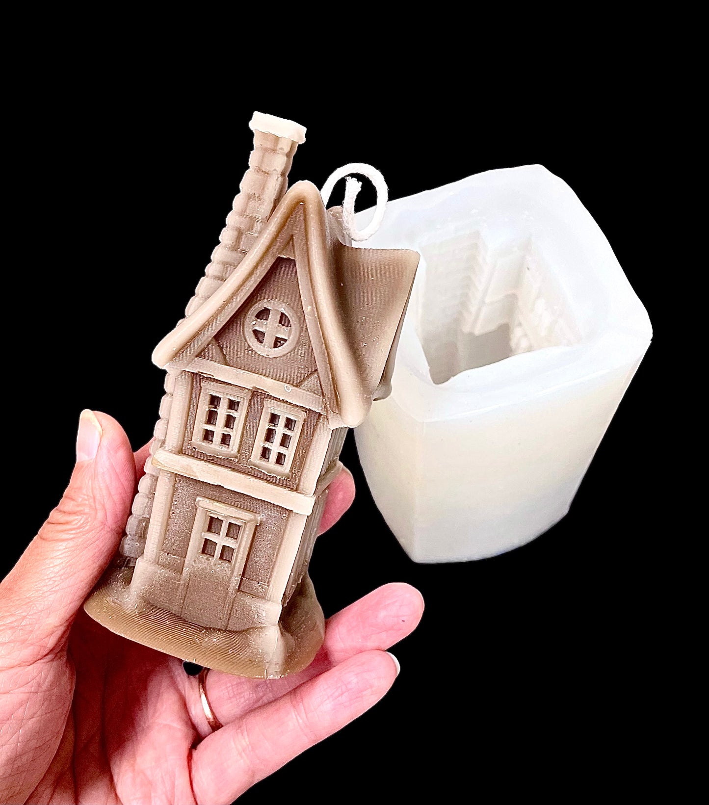 3D silicone cottage house mold - 4.7”