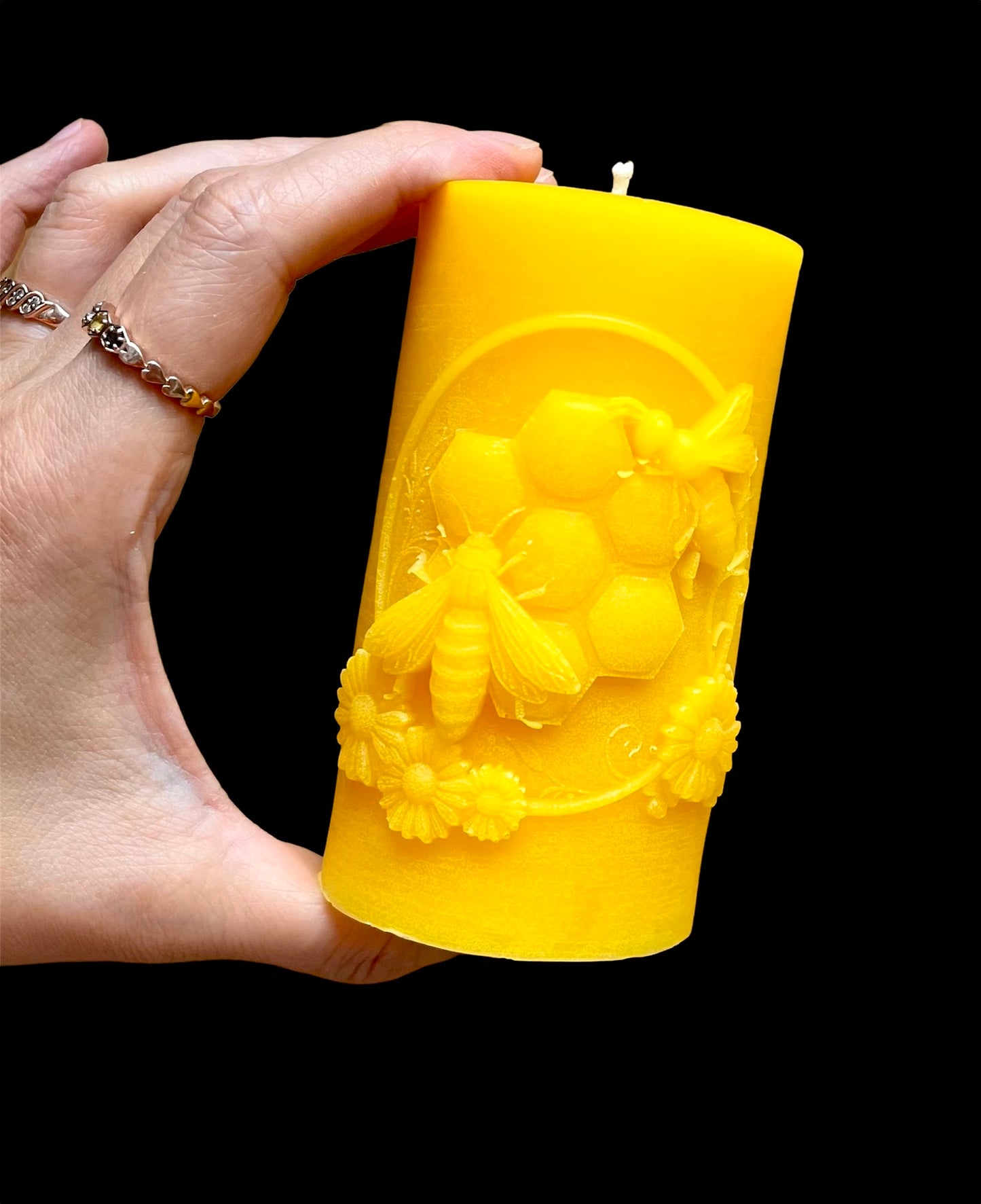 Silicone queen bee honeybee pillar candle mold