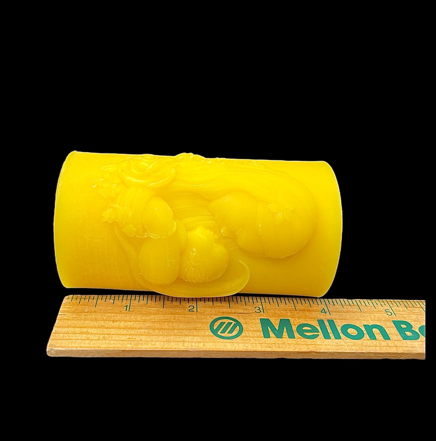 4” silicone pillar candle mold - mother holding baby