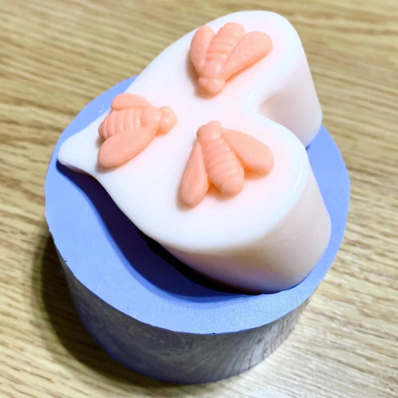 Silicone Honeybee soap candle Mold - honeycomb Mold - Bee on my heat - homemade