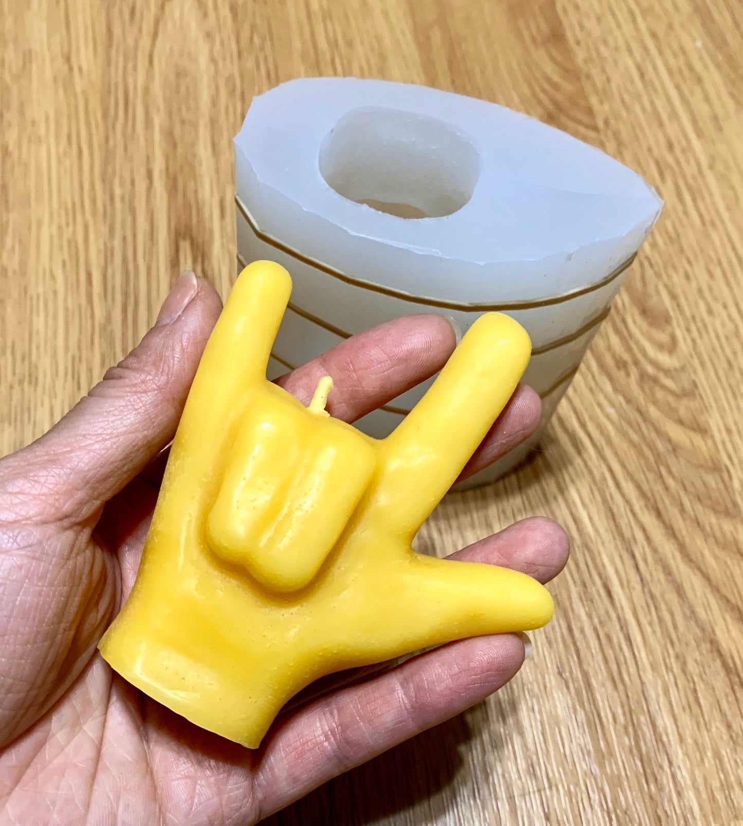 3D Silicone hand candle Soap Mold - resin mold - sign language I love you - finger