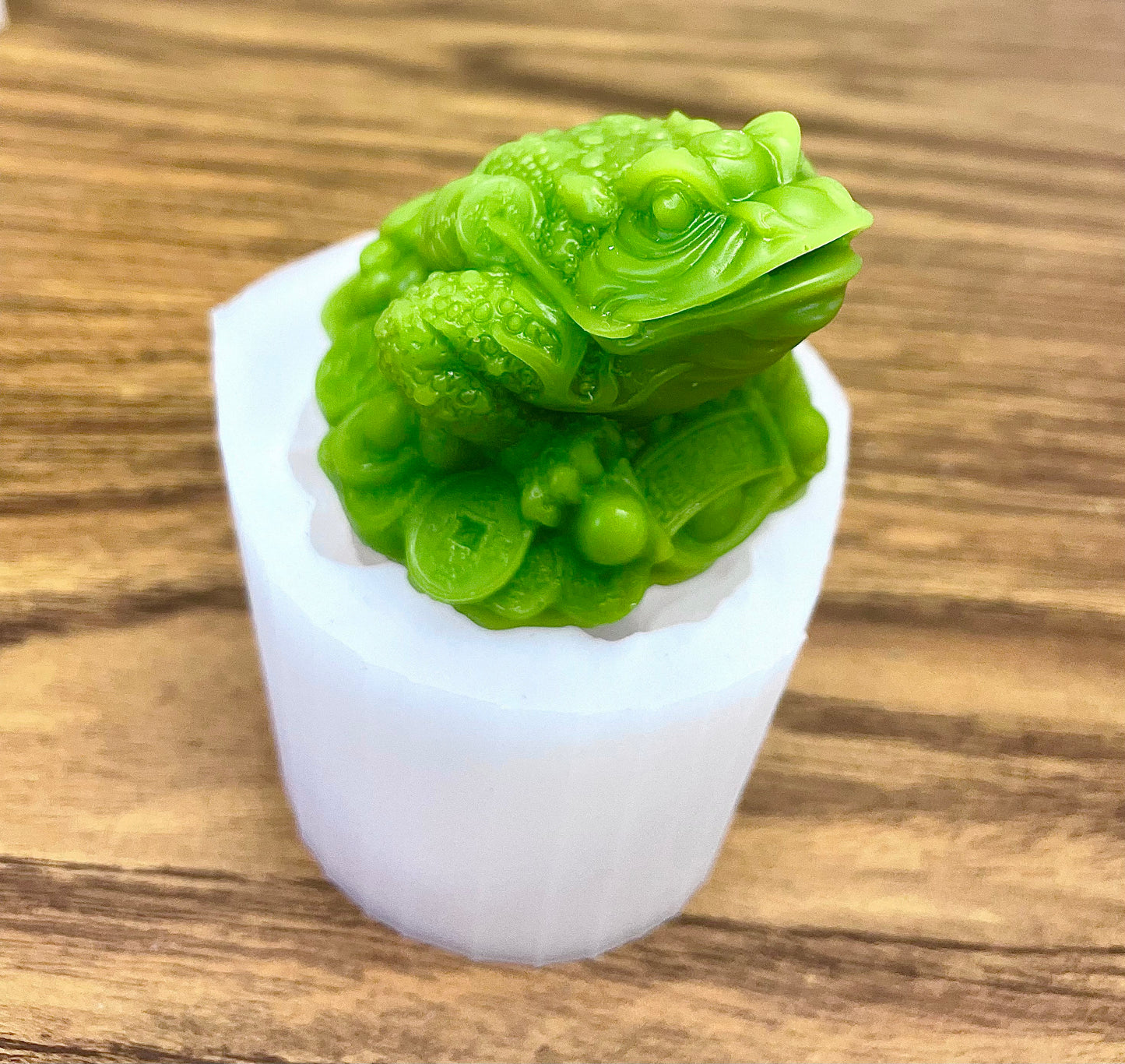 3D Silicone fengshui frog mold - money frog mold - candle soap resin Mold - homemade