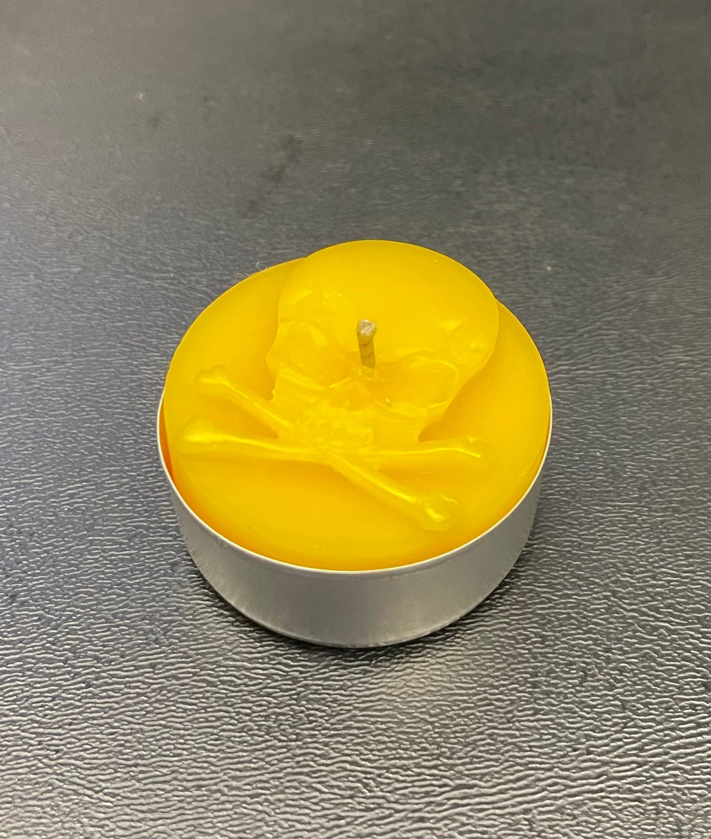 Silicone skull mold - skull with cross bones Tealight candle Mold - wax melt lotion bar jewelry pendant mold - resin mold