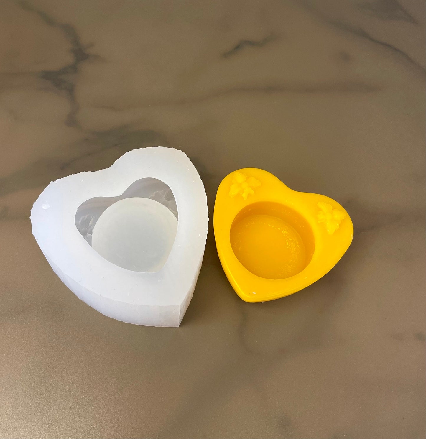 Silicone honeybee heart candle holder Mold - tea light container mold - concrete resin mold