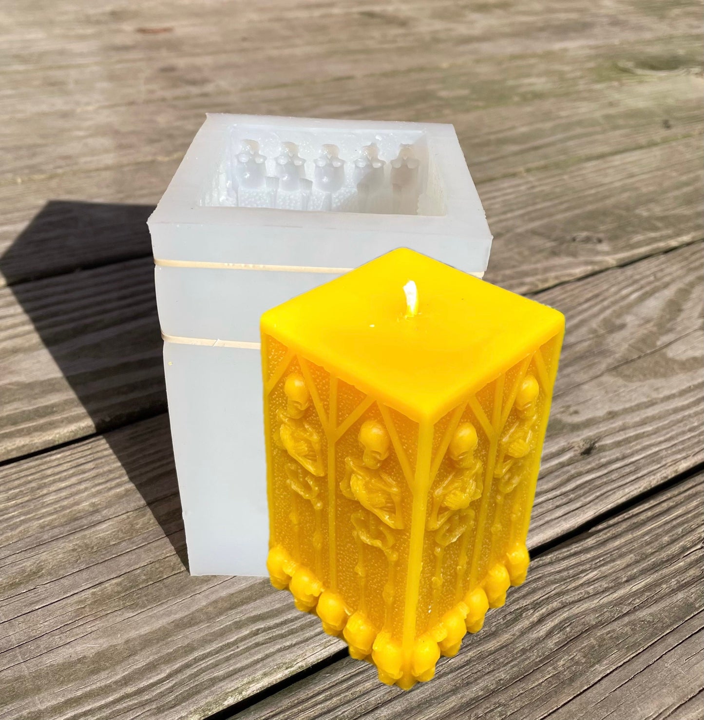4.75” Silicone skull pillar Mold - skull candle soap resin mold - halloween candle mold - Wicca mold
