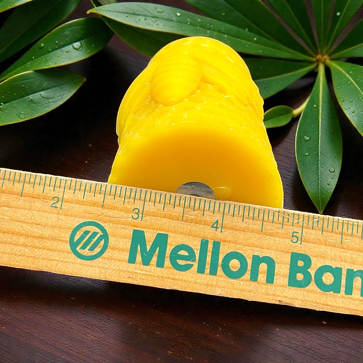 Pure beeswax queen bee pillar candle