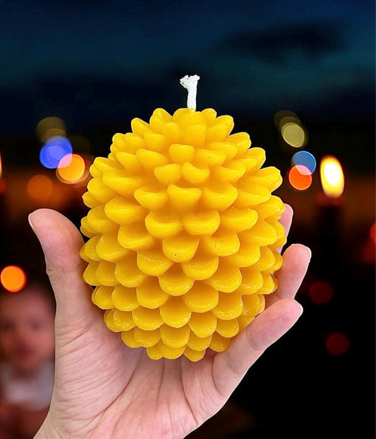Pure beeswax jumbo pine cone candle