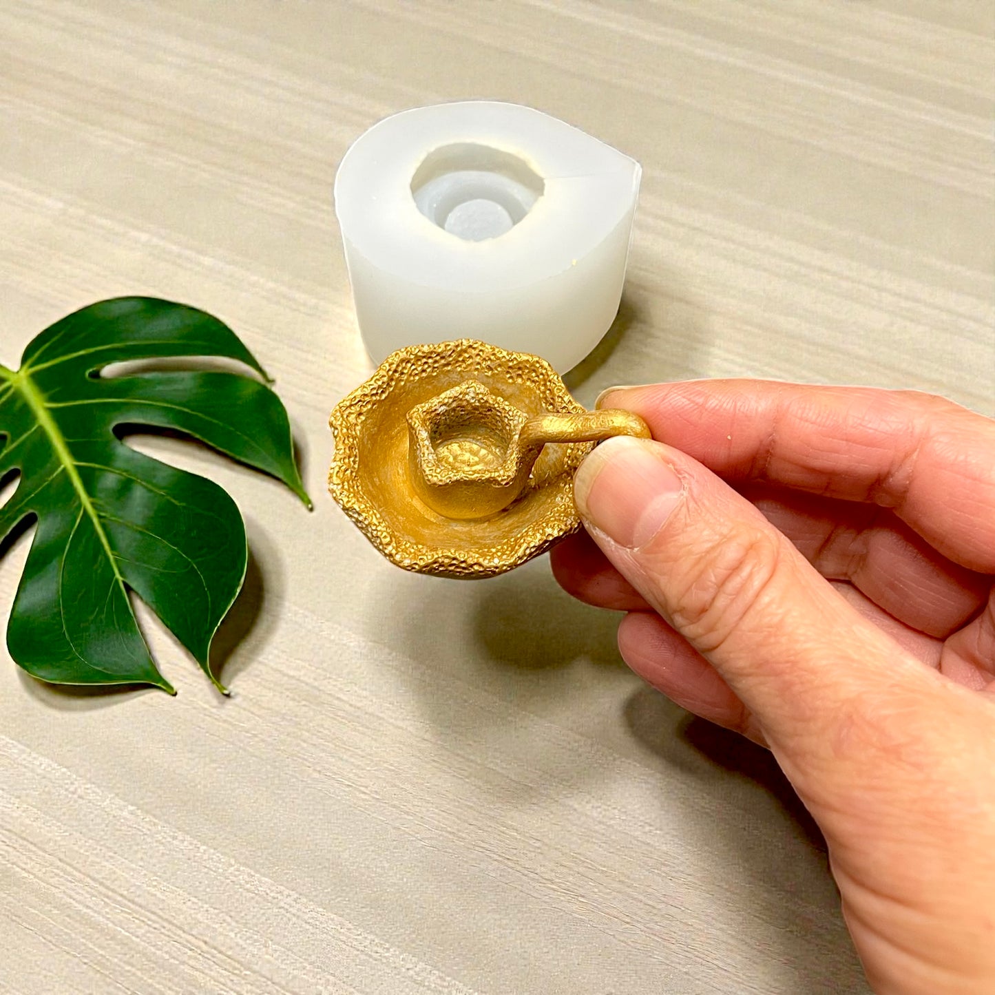 Silicone mold for 0.5” small taper candle holder