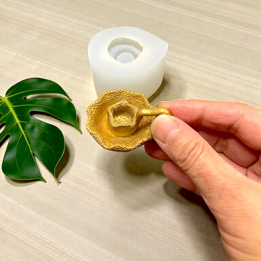 Silicone mold for 0.5” small taper candle holder