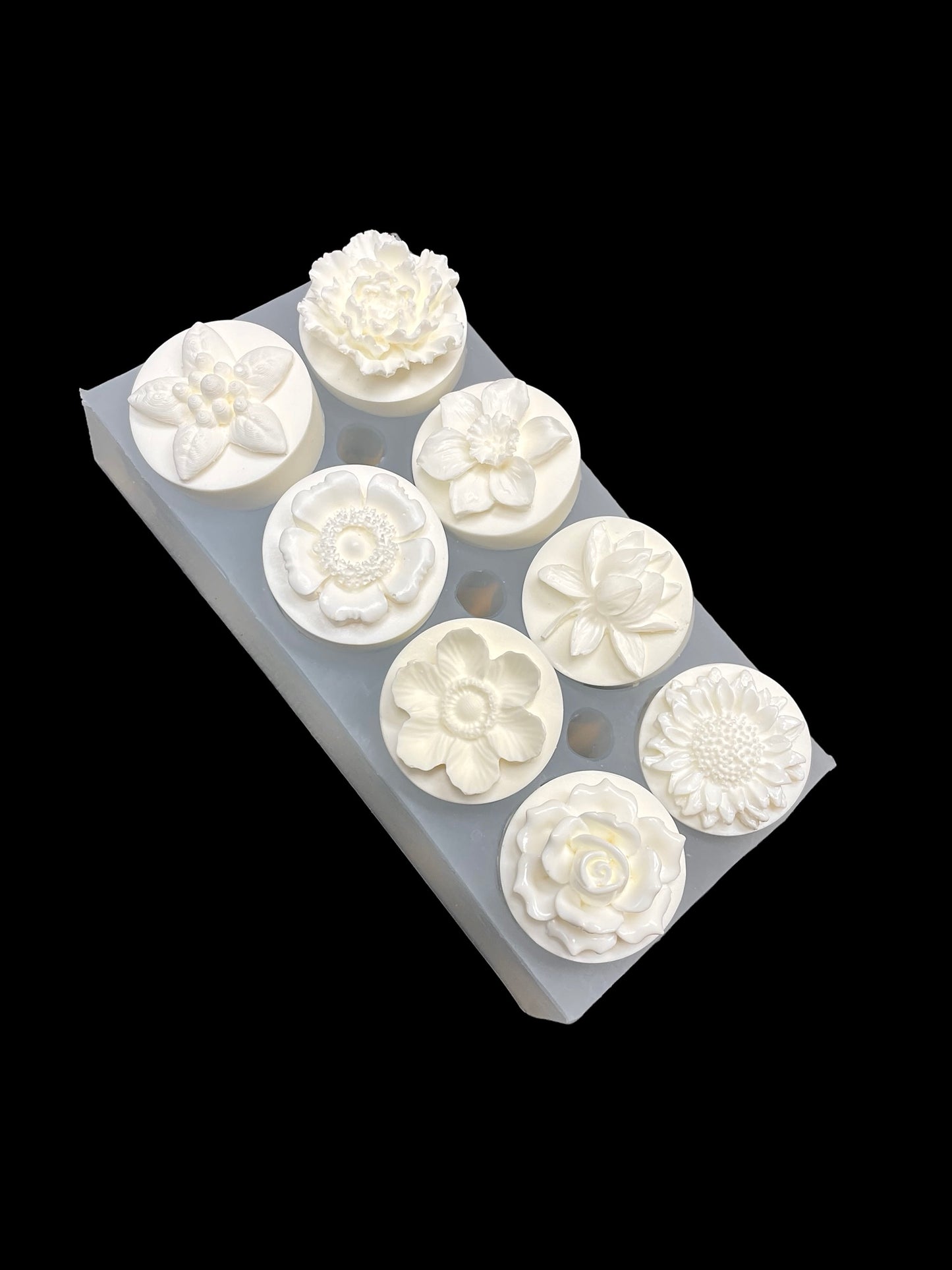 Silicone tealight candle mold with 8 assorted flowers