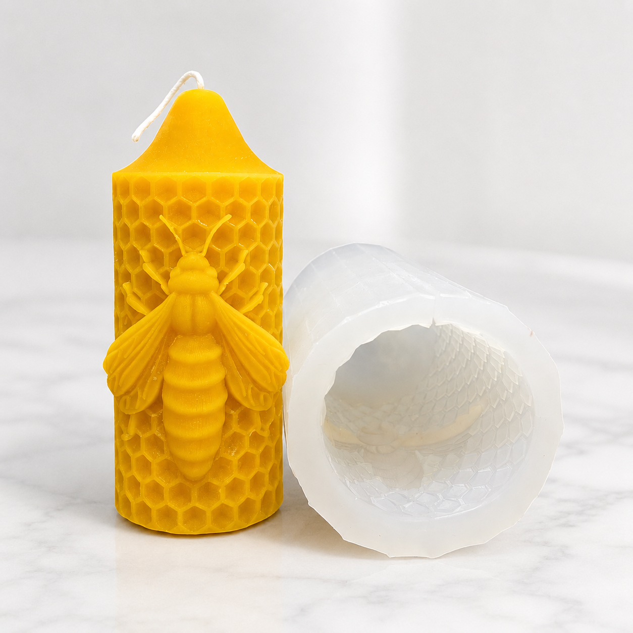3D silicone Queen bee pillar candle mold