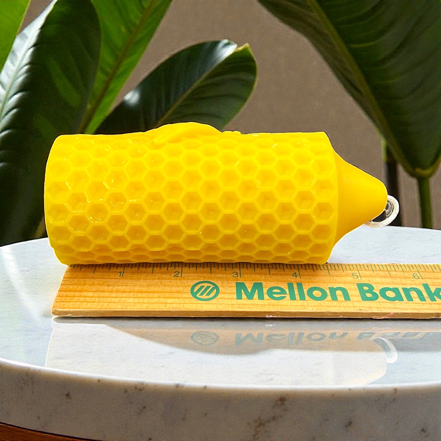 Pure beeswax queen bee pillar candle