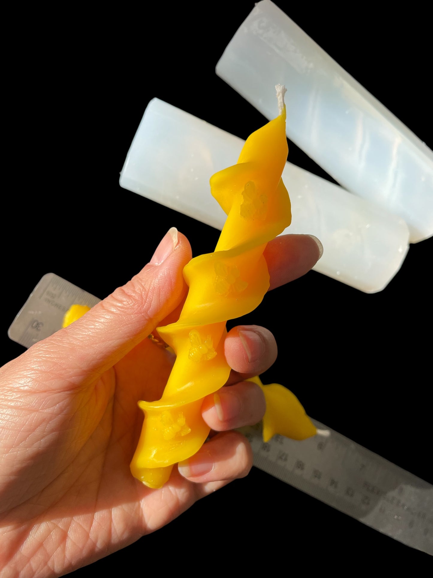 Small spiral taper candles