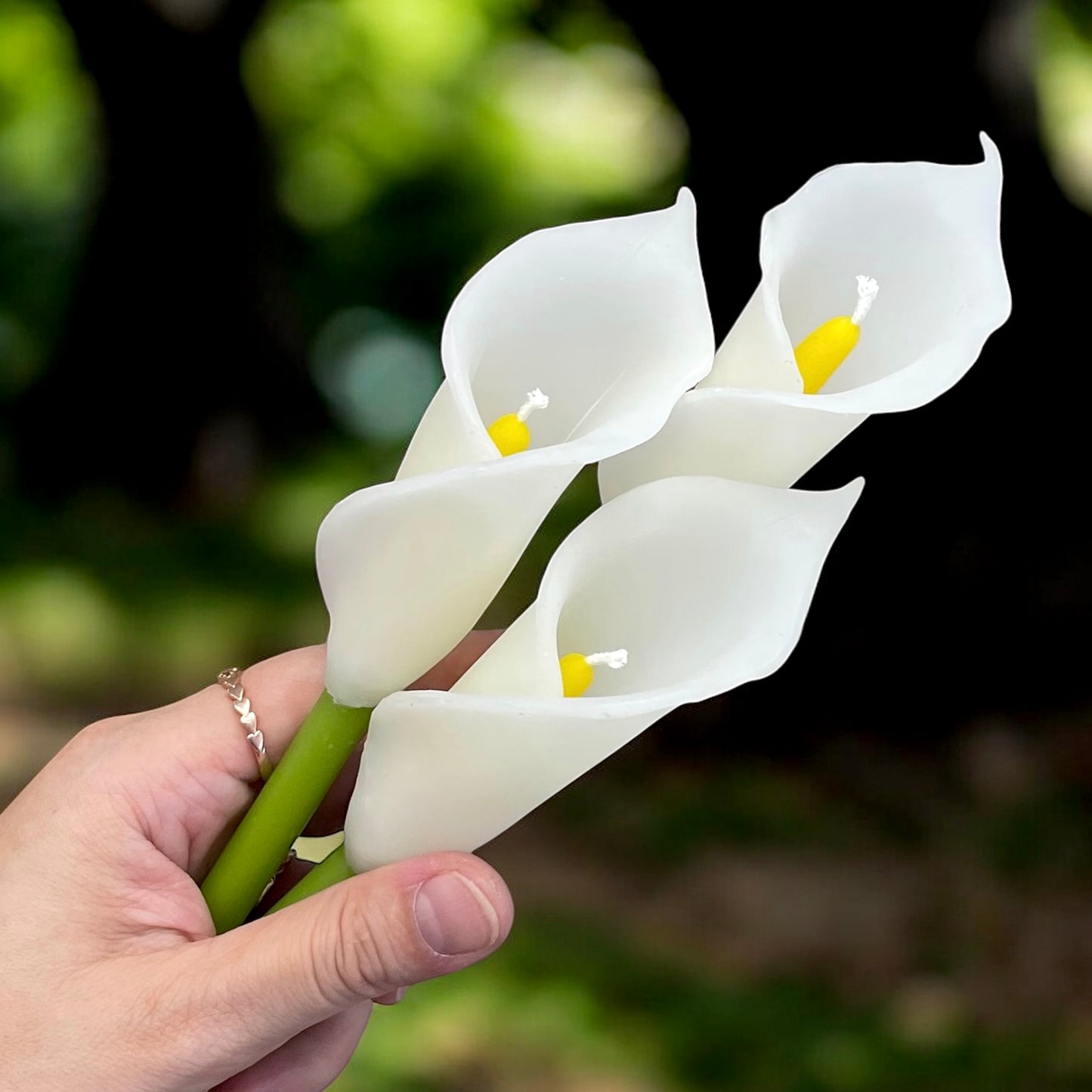 Realistic beeswax calla lily flower candle bouquet - perfect gift for her