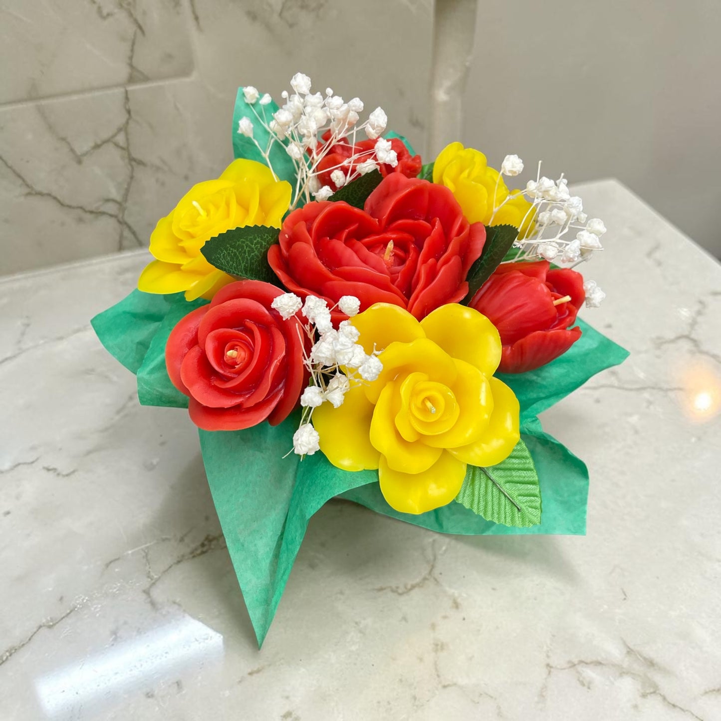 Handcrafted pure Beeswax flower bouquet - Unique gift - Eco friendly - floral arrangement