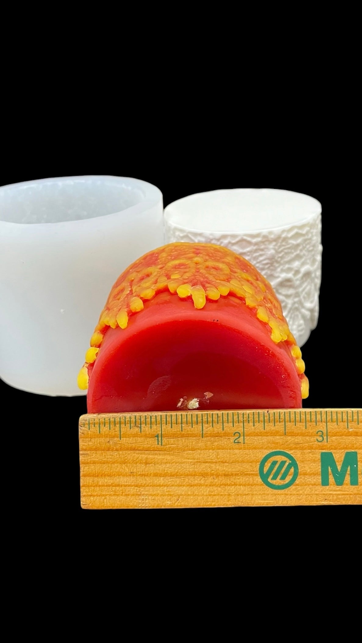 Silicone lace pillar candle