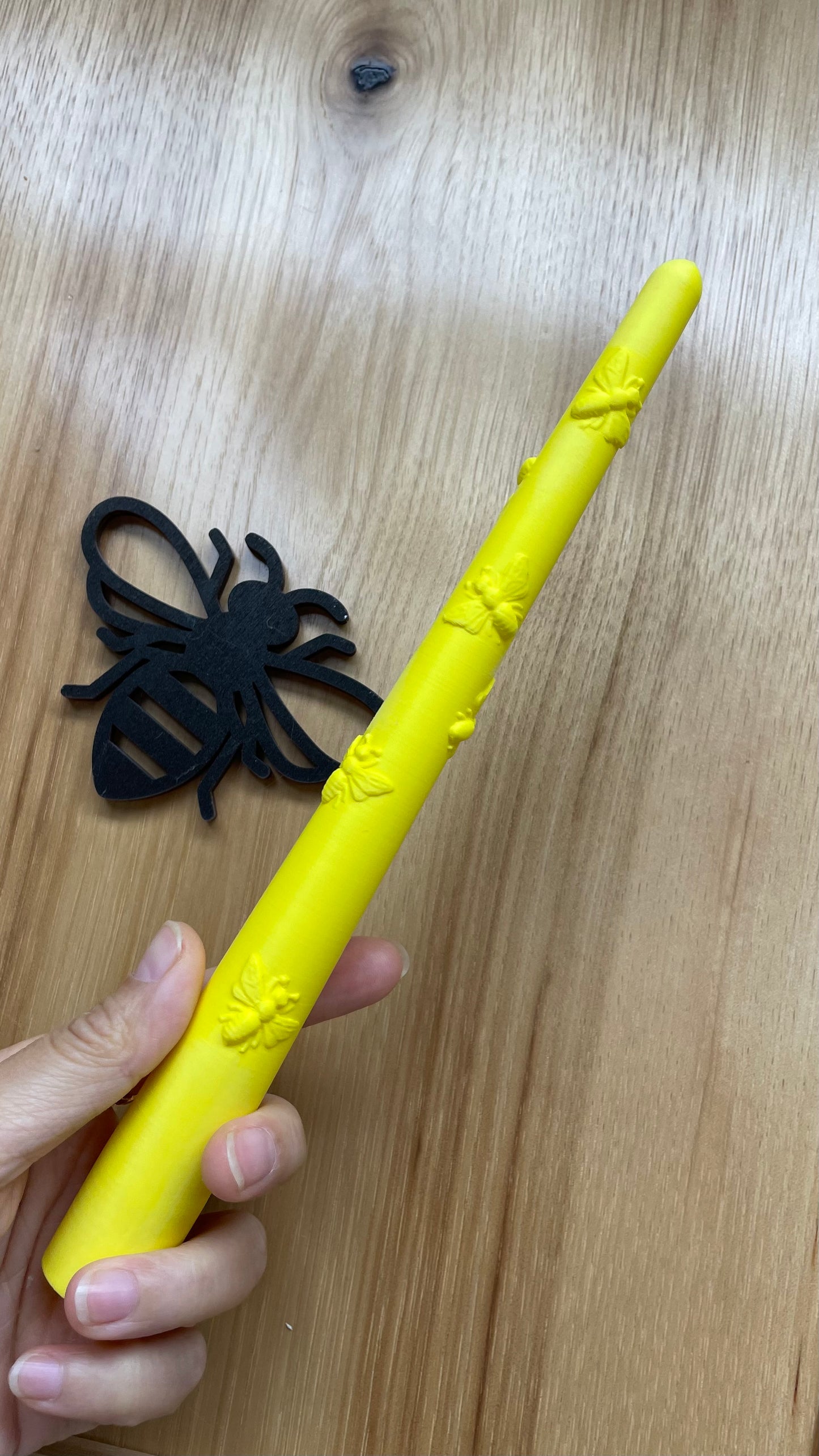 9” honeybee taper candle mold