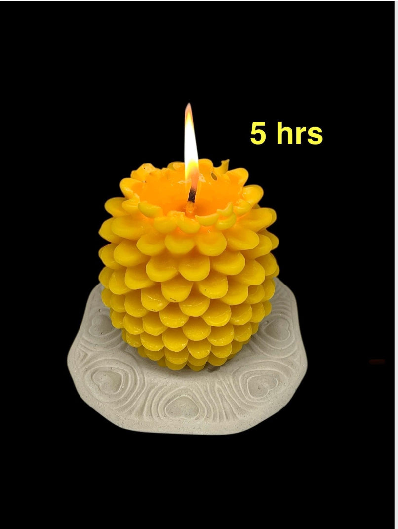 Pure beeswax jumbo pine cone candle