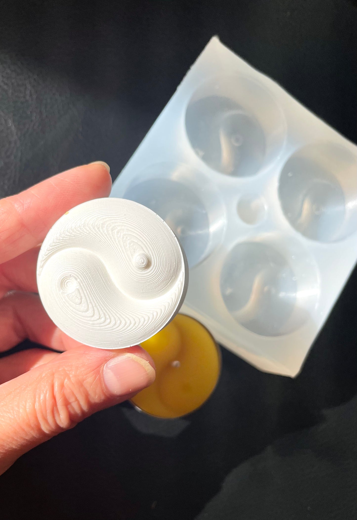 Silicone Yin Yang tealight candle mold